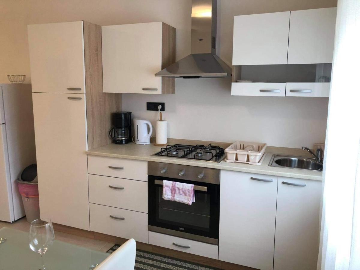 Apartmani Dokic Bale Exterior photo